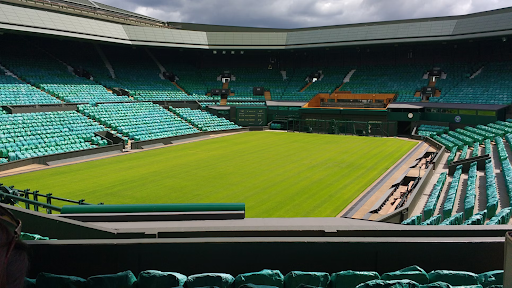 Navigating the Grounds: A Comprehensive Guide to Wimbledon Tickets